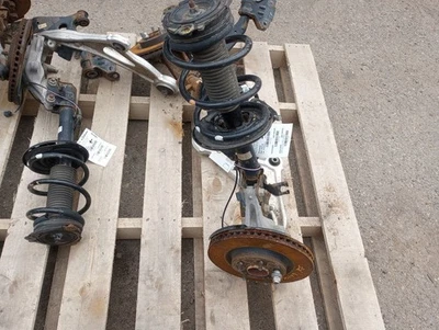 Joelho dianteiro direito do passageiro compatível com 16-20 INFINITI QX60 3013468 - Imagem 1 de 4