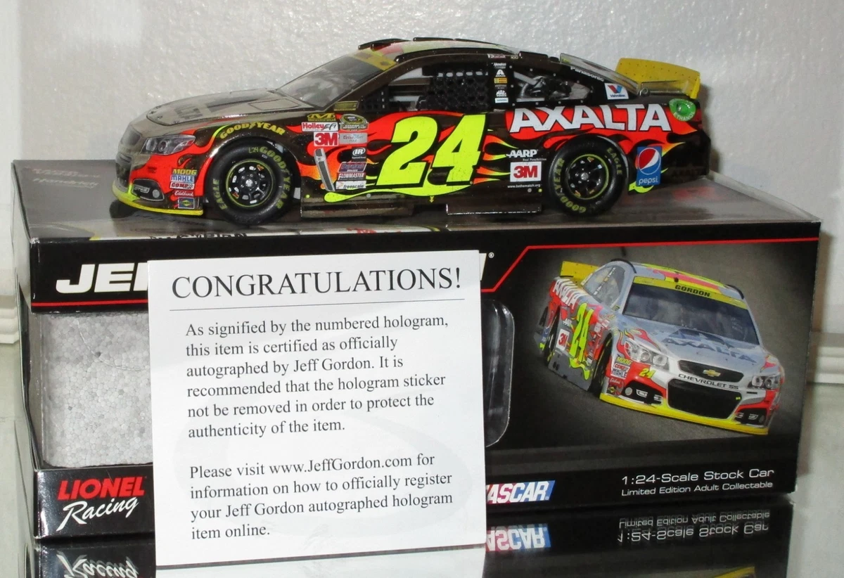 Action Jeff Gordon 1:24 Scale NASCAR Racecar Diecast Racing Cars