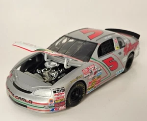 Terry Labonte 1996 1/18th #5 Kellogg's Silver Monte Carlo Ertl #7116 Diecast - Picture 1 of 8