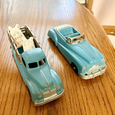 2 Old Original Hubly Cars - Image 1 of 4