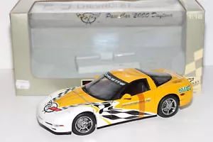 1:18 Chevrolet Corvette C5 Pace Car 24h Daytona (2000) | Modelli UT 30041 | IMBALLO ORIGINALE - Foto 1 di 6