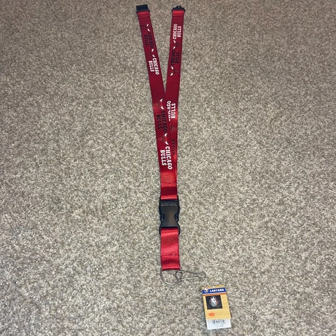 Chicago Bulls Red Lanyard with Detachable Key Ring Chain Buckle ID Holder NBA Cover