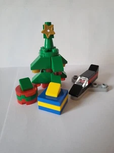 Christmas LEGOs from the Lego City Advent Calendars 2016 #60133 and 2017 #60155 - Picture 1 of 89