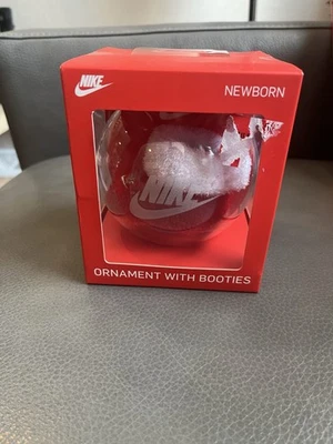 NUEVO Adorno Nike Con Botines Blanco Recién Nacido Foto 1 de 4