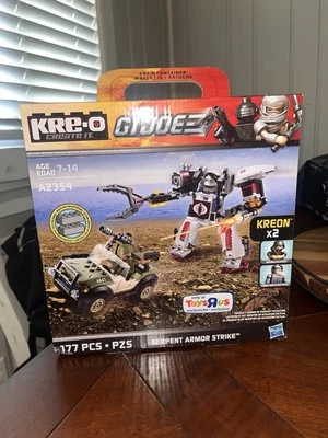 Kre-O G.I. Joe Serpent Armor Strike A2354 Kreon Toys R US Exclusive 177pcs - Image 1 of 4