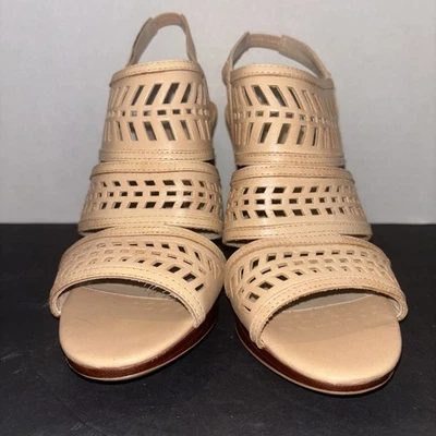 Tacones Adrienne Vittadini de cuero tostado recortados con láser talla 9,5 M Foto 1 de 4