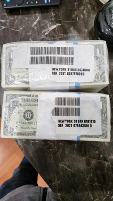 New 2021 New York $1 One Dollar Bills Whole Brick Sealed Uncirculated $1000 FV - Image 1 of 4