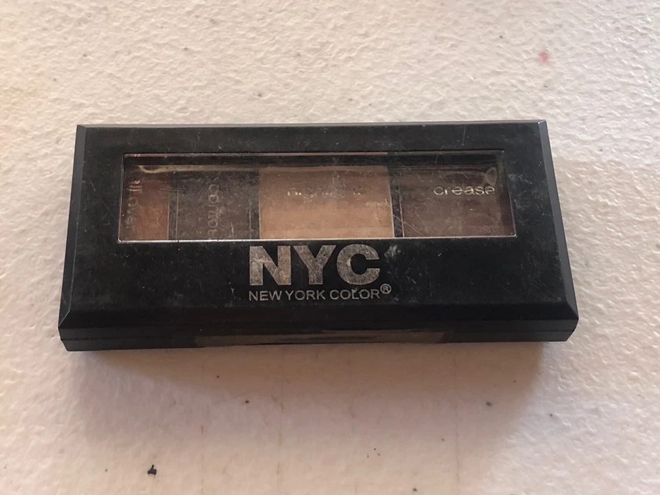 NYC Duet and Quartet Eye Shadow Assortment  union square 818A - Image 1 of 1
