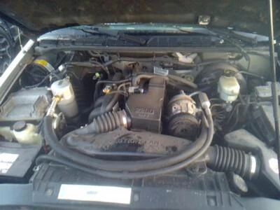 Used Manual Transmission Assembly fits: 2000 Chevrolet S10/s15/sonoma MT 4x2 2.2 Foto 1 de 4