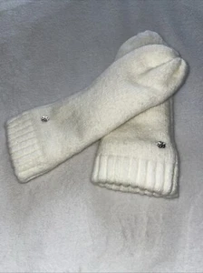 Peach white/cream mittens, very soft - Picture 1 of 5