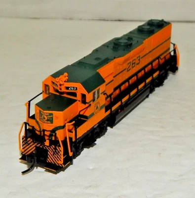 Atlas - #48909 N Scale MC EMD GP38 Locomotive #263 - Pre-Owned, Excellent - Image 1 of 4
