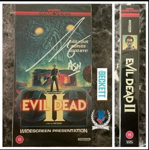 BRUCE CAMPBELL SIGNED EVIL DEAD 2 VHS Tape Auto Beckett BP49118 241/250 - Picture 1 of 4