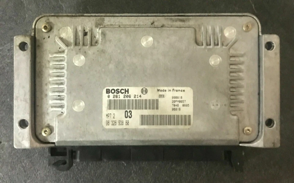 Calculateur moteur décodé PEUGEOT CITROEN MP7.2 03 0261206214 9632693880 - Immagine 1 di 1