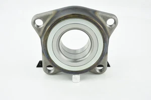 Front Wheel Hub Fits Dodge 3880A044, 513135, 513157, MB455003, MB864847, MB94909 - Picture 1 of 13