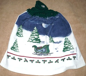 1 Crochet Top Hanging Kitchen Towel Christmas Sleigh, Single green yarn - Picture 1 of 1