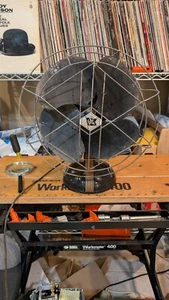 Robbins & Myers Model 1504 1930's Art Deco Oscillating Fan working - Picture 1 of 9