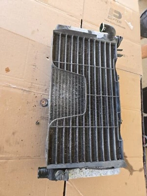 94 Honda CBR 900 RR radiator - Image 1 of 2