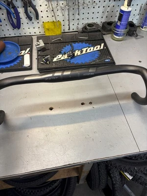 Barras de caída Zipp Service Course 70 XPLR 42 mm Foto 1 de 4