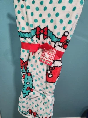 HELLO KITTY AND FRIENDS NWT CHRISTMAS THROW JETE 60IN X 70IN SANRIO POLYESTER - Image 1 of 4