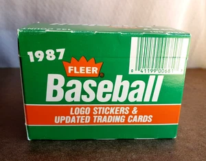 VINTAGE 1987 FLEER BASEBALL 22 LOGO STICKERS & 132 TRADING MLB CARDS Item #681 - Picture 1 of 18