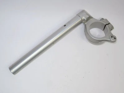 97 98 99 00 Suzuki GSXR600 OEM Manillar lateral izquierdo Clip en barra 56151-33E10 1998 Foto 1 de 4