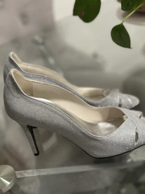 Stuart Weitzman High Heel Size 9 Silver Glitter Peep Open Toe Shoes Vintage - Image 1 of 4