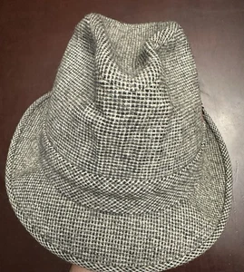 Mens Vintage Dobbs Fedora Wool Blend Gray Tweed Size Large 7.5 Red Feather ￼ - Picture 1 of 5