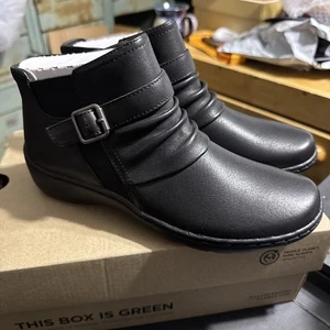DAMEN CLARKS LEDER REISSVERSCHLUSS CHELSEA Gr. 6 FLACH BEQUEM STIEFELETTEN CORA GERAFFT - Bild 1 von 4