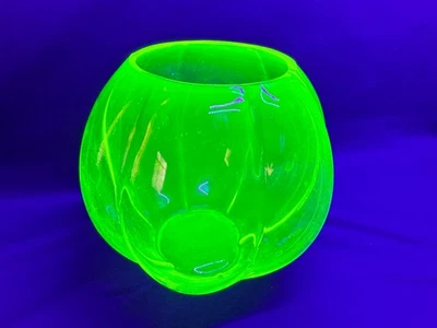 Uranium Glass Victorian Round Ball Vase Pumpkin Shape Ribbed Vibrant Green Glow - image 1 of 4