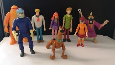 Character Options Scooby Doo Figures X 8 Bundle - Image 1 of 4