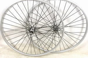 COPPIA CERCHI IN LEGA 26x1 3/8" MULTIVELOCITÀ TUTA BICI SPORTIVA D'EPOCA 26x1 1/4" - Foto 1 di 2