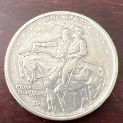 1925 Stone Mountain Commemorative Silver Half Dollar BU W-347 - Image 1 of 2