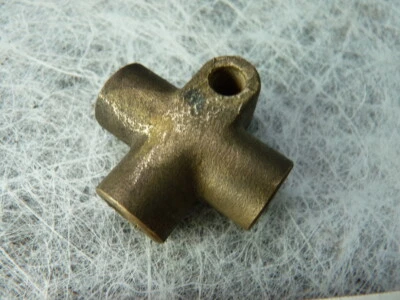 Distribuidor Maserati Biturbo Coupe pieza en T conector cable de freno  Foto 1 de 2