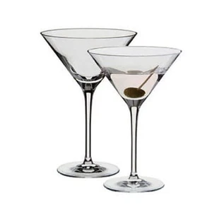 2 x 24cl Dartington Crystal Wine & Bar Martini Glasses - Picture 1 of 1