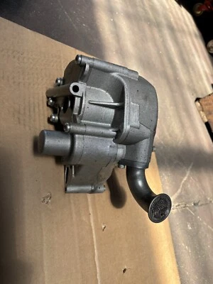 2006-10 BMW M5 M6 E60 E63 E64 S85 5.0L V10 M ENGINE OIL PUMP 7837613 OEM 178324 - Image 1 of 4