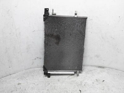 Chevrolet Camaro 2016-2023 aire acondicionado aire acondicionado condensador 84947859 Foto 1 de 4