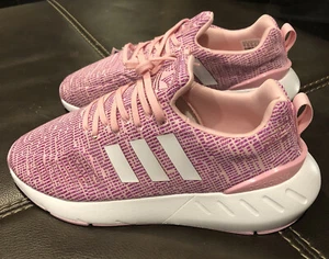 adidas Originals Unisex-Child Swift Run 7 Big Kid, True Pink/White/Vivid Pink  - Picture 1 of 6