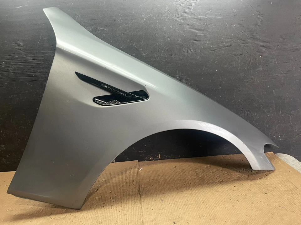 Guardabarros delantero derecho BMW 528i 535i M Performance 2011 a 2016 N9180 Foto 1 de 4