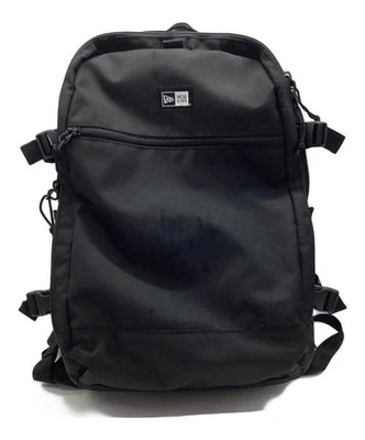 Mochila New Era negra Foto 1 de 4