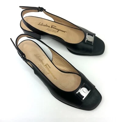 SALVATORE FERRAGAMO RENATA sandalias negras con honda trasera punta abierta EE. UU. 7B UE 37,5 Foto 1 de 4