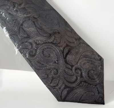 Laurant Bennet Milano Men's Necktie Grey Silver Black Paisley Work Attire Tie - Image 1 of 3