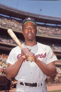 Original circa 1970 Hank Aaron Atlanta Braves 2 1/4" x 3 1/4" Color Transparency - Picture 1 of 3