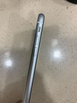 Apple iPhone XR - 64GB - Bianco (Sbloccato) - Immagine 1 di 4