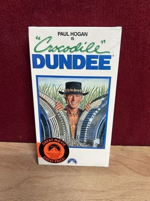 Crocodile Dundee VHS Movie Comedy Adventure 1986 Rimfire Films  Paramount 1991 Foto 1 de 3