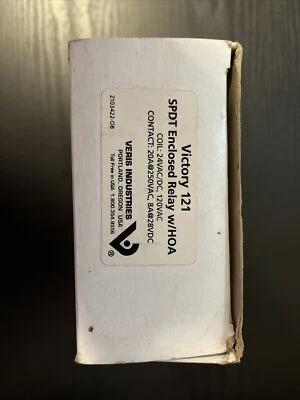 Victory 121 SPST Enclosed Relay With HOA 120VAC 10-30VAC/VDC Z103312-OB NEW - Image 1 of 3