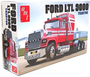 AMT 1/24 Scale Unbuilt Kit AMT1238/08 - Ford LTL 9000 Tractor Truck - Picture 1 of 5