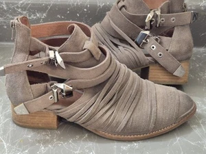 Jeffrey Campbell Nuestra Suede Ankle Booties Zip Heel Shoes,Size 8.5 - Picture 1 of 4