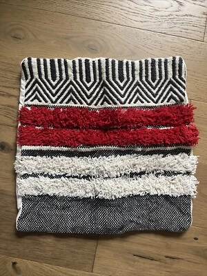 Funda de almohada H&M Holiday tejido jacquard 20x20 Foto 1 de 4