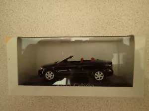 Vauxhall / Opel Dealer Model 1:43 Astra Cabrio Black by Minichamps Untouched - Picture 1 of 12