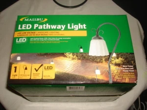 NIB 1-Malibu LED Pathway Lighting #8423-3105-01 1.3W/45 Lumens LED Finish-Pewter - Picture 1 of 3